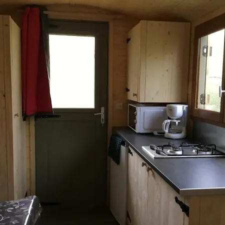 Le Canoe Camping