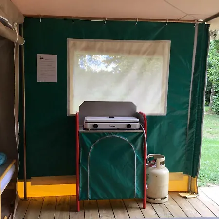 Kemping Le Canoe 2*