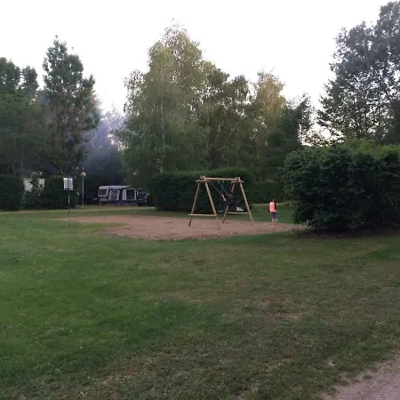 Camping Le Canoe 2*
